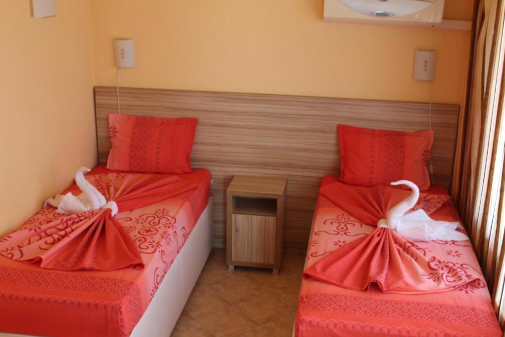 Viva Beach Hotel Pomorie Phòng bức ảnh